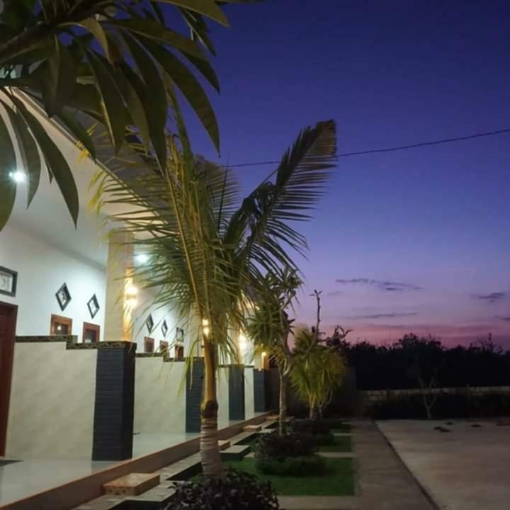 Ega Homestay Toyapakeh Buitenkant foto
